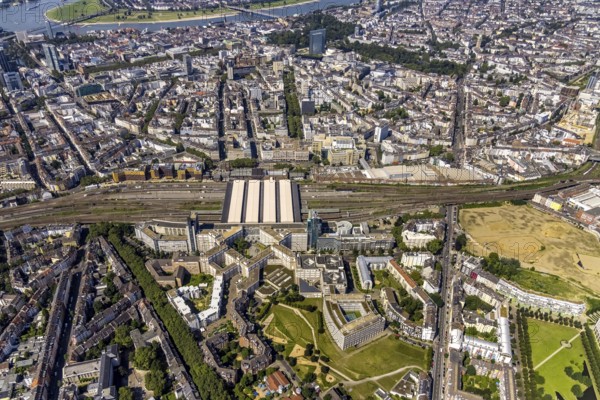 Aerial view, Düsseldorf main station and station forecourt at Konrad-Adenauer-Platz /