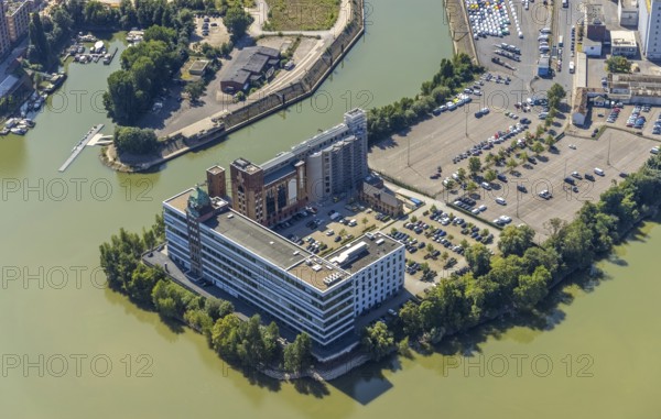 Aerial view, Plange Mühle conversion for a clinic in the media harbour in the harbour in