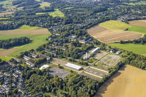 Aerial view, Bundeswehr mobilisation base Düsseldorf formerly Bergische Kaserne in the district