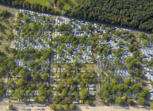 Aerial view, Caravan Center Campingplatz am Messeparkplatz im Stadtteil Stockum in Düsseldorf,