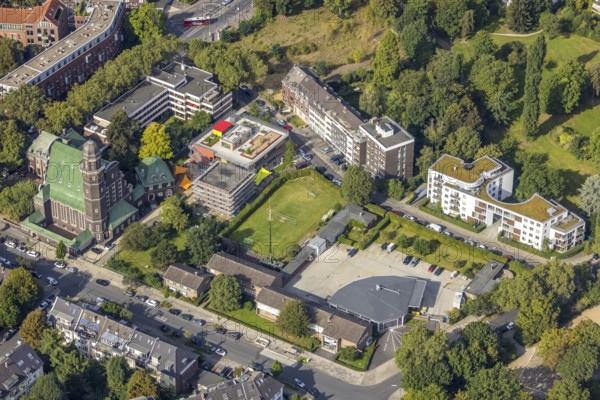 Aerial view, Auferstehungskirche, evang. Kindergarten Wettiner Straße as well as fire station 2