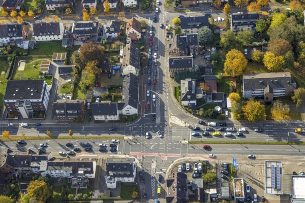 Aerial view, intersection of Hans-Sachs-Straße and Eichenstraße and red cycle path marking in the