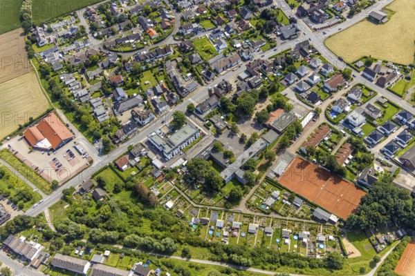 Aerial photo, Jahnschule, Bergkamen fire brigade - Oberaden unit and SUS Oberaden tennis centre in