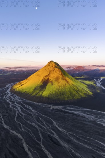 Moss-covered mountain Mælifell, Maelifell, behind glacier Myrdalsjökull, Icelandic Highlands,