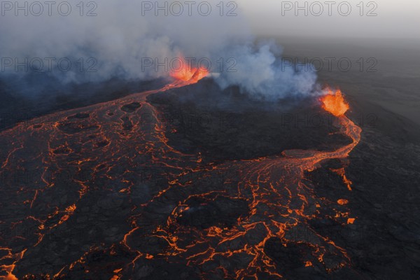Volcanic eruption, Sundhnúkur crater chain, near Grindavik, Reykjanes Peninsula, Southwest Iceland,