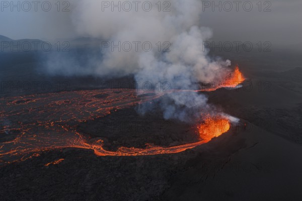 Volcanic eruption, Sundhnúkur crater chain, near Grindavik, Reykjanes Peninsula, Southwest Iceland,