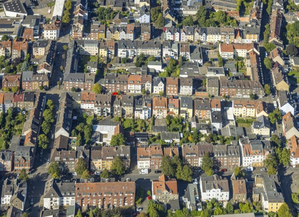 Aerial view, residential area, housing estate between Sedanstraße, Albertstraße and Roonstraße,