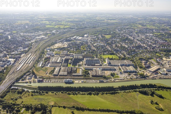 Aerial view, harbour at the Datteln-Hamm canal, industrial area Hafenstraße and Dortmunder Straße,
