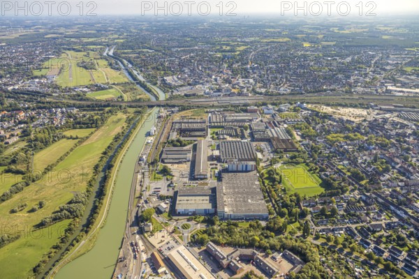 Aerial view, harbour at the Datteln-Hamm canal, industrial area Hafenstraße and Dortmunder Straße,