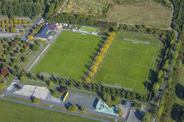 Aerial view, Lippepark Hamm, two football pitches sports fields, SVF Herringen 03 e.V., fun park