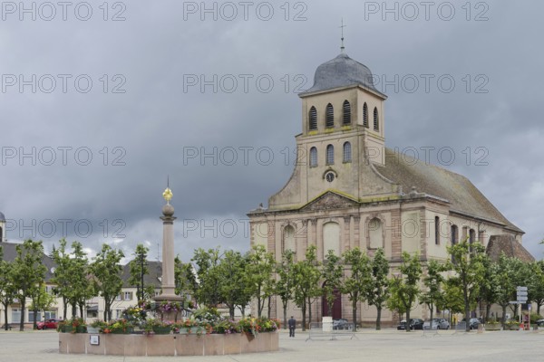 Church of St Louis and fountain on Place d'Armes-General-de-Gaulle, Neuf-Brisach, Haut-Rhin
