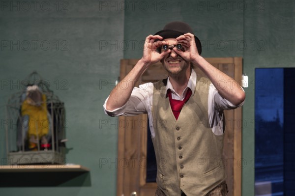 Thilo Herrmann (Prof. Marcus), LADYKILLERS, photo rehearsal on 29.09.2025 at the Berliner