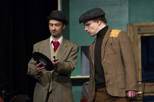 Thilo Herrmann (Prof. Marcus), Henning Wolff (Louis Harvey), LADYKILLERS, photo rehearsal on