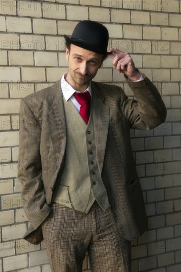 Thilo Herrmann (Prof. Marcus), LADYKILLERS, photo rehearsal on 29.09.2025 at the Berliner