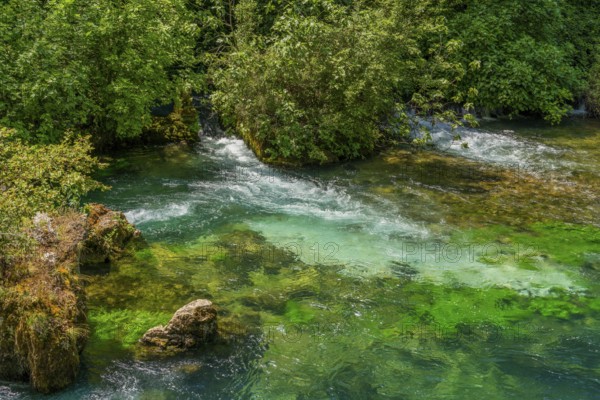 Scenery around the Fontaine-de-Vaucluse, a commune near a same named spring in the southeastern