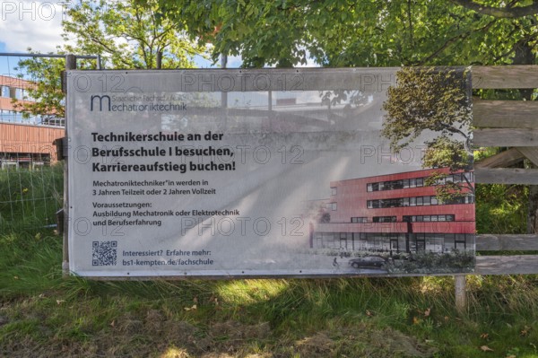 Advertising poster, Becoming a mechatronics technician, State Technical College, Kempten, Allgäu,