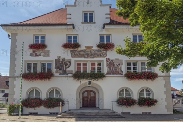 The town hall, the façade tells of the highlights of the town's history, Kisslegg, Allgäu,