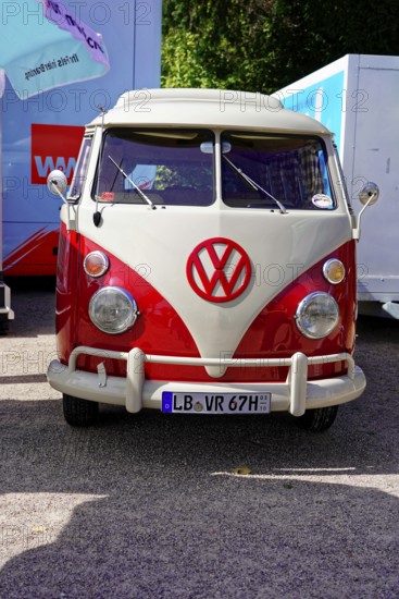 Oldtimer Classic, Gala International Concours d'Elegance Schwetzingen 2025, Germany, Europe, A red