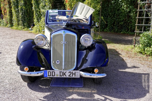 Oldtimer Classic, Gala International Concours d'Elegance Schwetzingen 2025, Germany, Europe, A blue