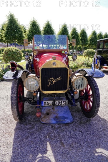 Oldtimer Classic, Gala International Concours d'Elegance Schwetzingen 2025, Germany, Europe, Red
