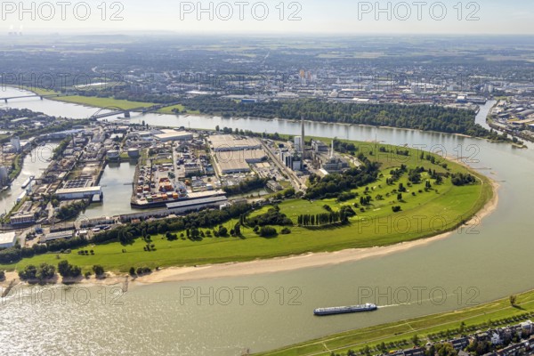 Aerial view, river Rhine Rhine bend, golf course Auf der Lausward and harbour with Lausward power