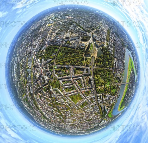 Aerial view, Hofgarten, residential area Kaiserstraße and Jägerhofstraße with Düsseldorfer