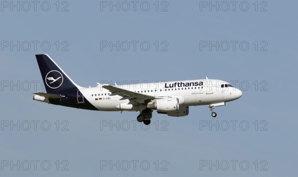 A Lufthansa CityLine Airbus A319 takes off, Schönefeld, 28/09/2025, Schönefeld, Brandenburg,