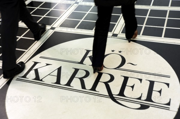 Kö-Karree, a passageway to the Kö-Galerie shopping centre on Königsallee, Düsseldorf, Rhineland,