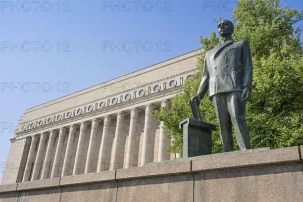 Sculpture Kaarlo Juho Stahlberg, National Parliament, Eduskuntatalo Parliament Building,