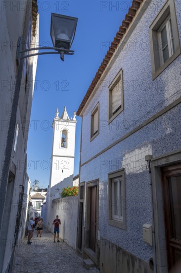 Old town alleys, Rua Galeria, Church Igreja da Misericórdia, Church of Mercy, Church Art Museum, in