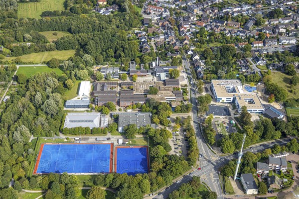 Aerial view, comprehensive school Hiesfeld, sports field with blue field and sports hall TV Jahn