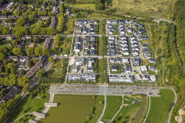 Aerial view, Bergpark Lohberg creative quarter, former colliery site and landscaping, housing