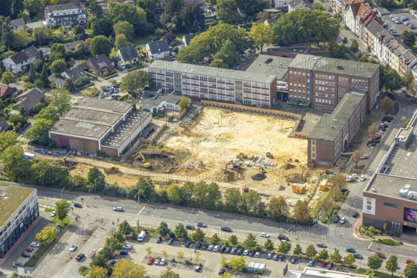 Aerial view, Berufskolleg Dinslaken with construction site for new school complex, Dinslaken, Ruhr