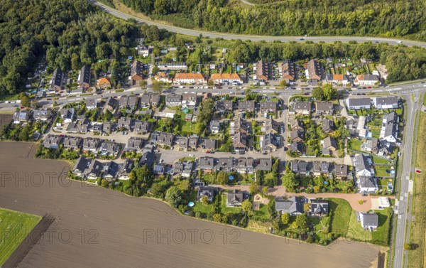 Aerial view, single-family house, housing estate Bergerstraße, Oberlohberg, Dinslaken, Ruhr area,