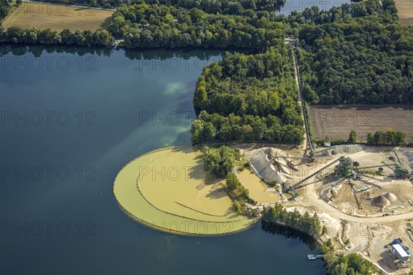 Aerial view, gravel works Hünxe at the Tenderingssee, Bruckhausen, Hünxe, Ruhr area, North