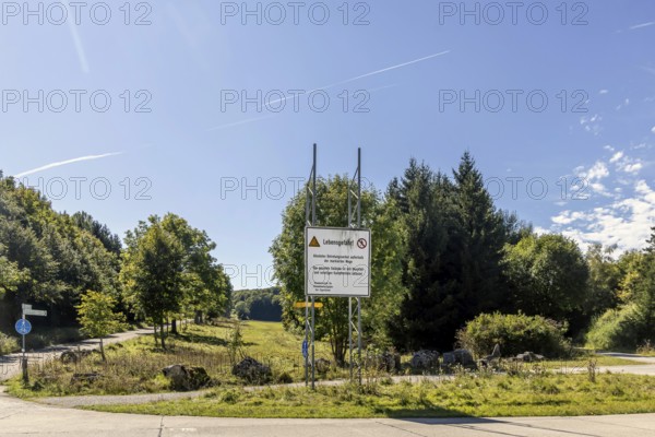 Danger to life from unexploded ordnance in the Swabian Alb biosphere reserve. Landscape of the Alb