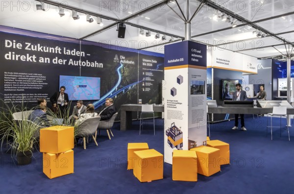Exhibition stand Die Autobahn GmbH des Bundes. Logo and word mark. IAA MOBILITY in Munich. The