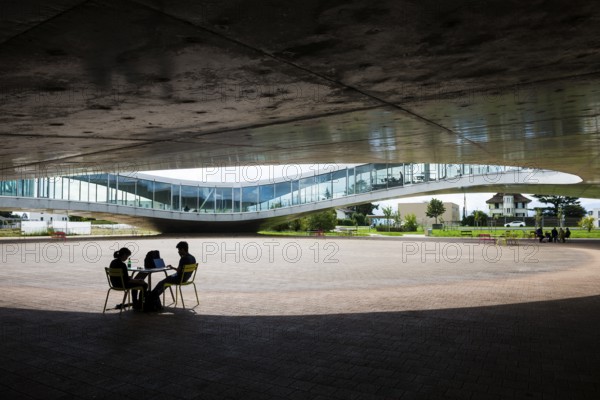 Rolex Learning Centre, SANAA architects, École polytechnique fédérale de Lausanne, EPFL, Lausanne,