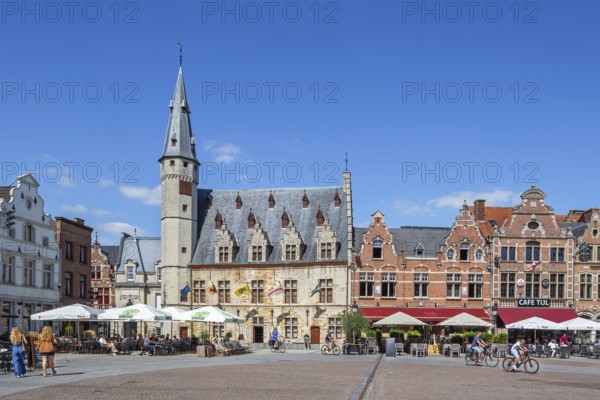 Butcher's Hall, Vleeshuis, restaurants and pavement cafes on Market Square in historic city centre