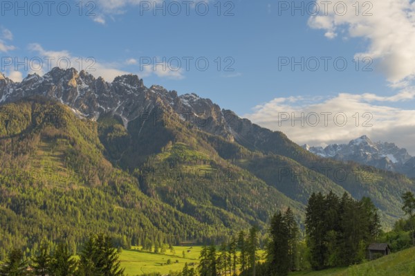 View of part of the local mountains of Innichen, Haunold, Birkenkofel, Haunold group, Pustertal,