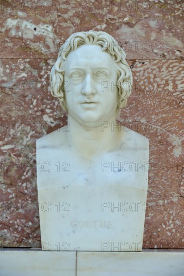 Marble bust of Johann Wolfgang Goethe against a reddish background, Walhalla, Donaustauf,