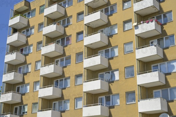 Residential building, prefabricated building, balconies, Olbersstraße, Charlottenburg,