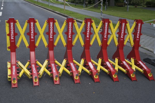 Pitagone, vehicle barriers on the road, Festival Hill, on the Green Hill, Bayreuth, Upper