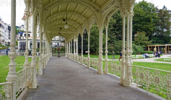 Park Colonnade, spa, healing spring, health, mineral, mineral water, illness, Karlovy Vary, Karlovy
