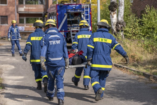 Rescue of people from a car that has crashed into a house, large-scale exercise FÜLEX25, of the
