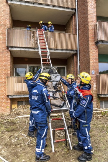 Rescue and recovery of people after a drone attack on residential buildings in a civil defence