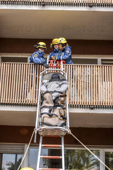 Rescue and recovery of people after a drone attack on residential buildings in a civil defence