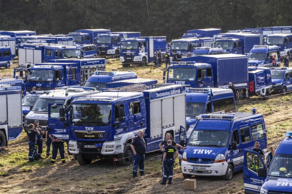 Vehicle set-up site for the large-scale exercise FÜLEX25, organised by the THW, the German Federal