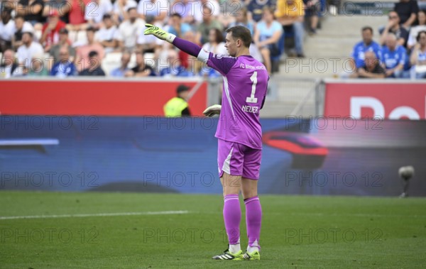 Goalkeeper Manuel Neuer FC Bayern Munich FCB (01) Gesture Gesture Football Bundesliga, PreZero