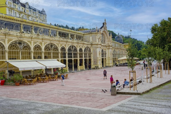Colonnade of the Cross Spring, spa park, spa in the Imperial Forest, healing spring, health,